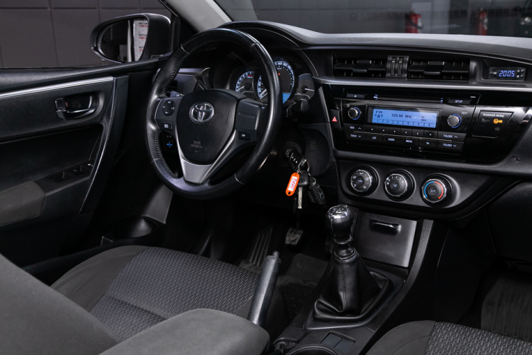 Toyota corolla 2021 интерьер