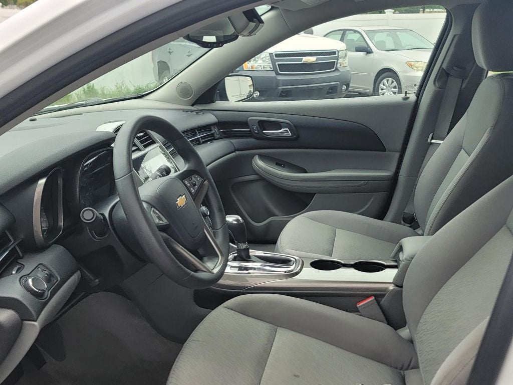 2013 Chevrolet Malibu LS 1LS
