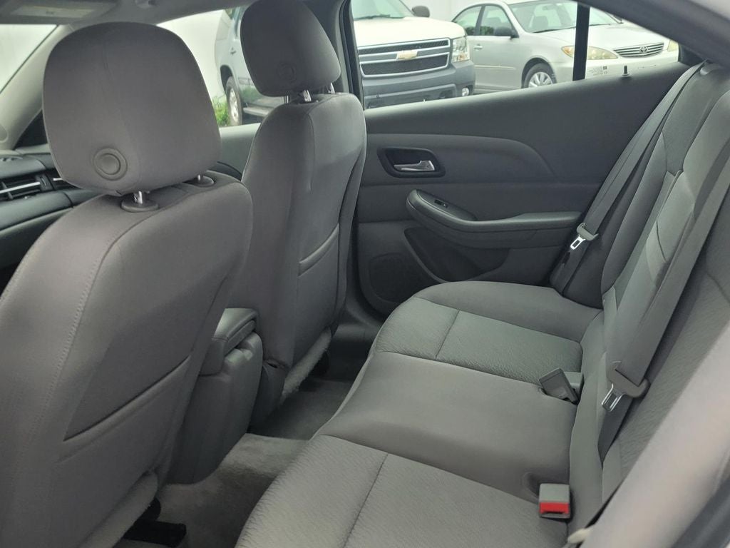 2013 Chevrolet Malibu LS 1LS