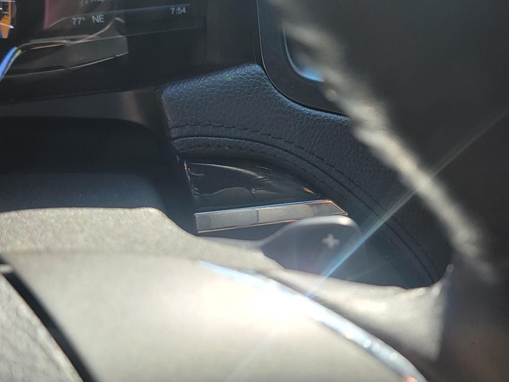 2016 Lincoln MKS Base