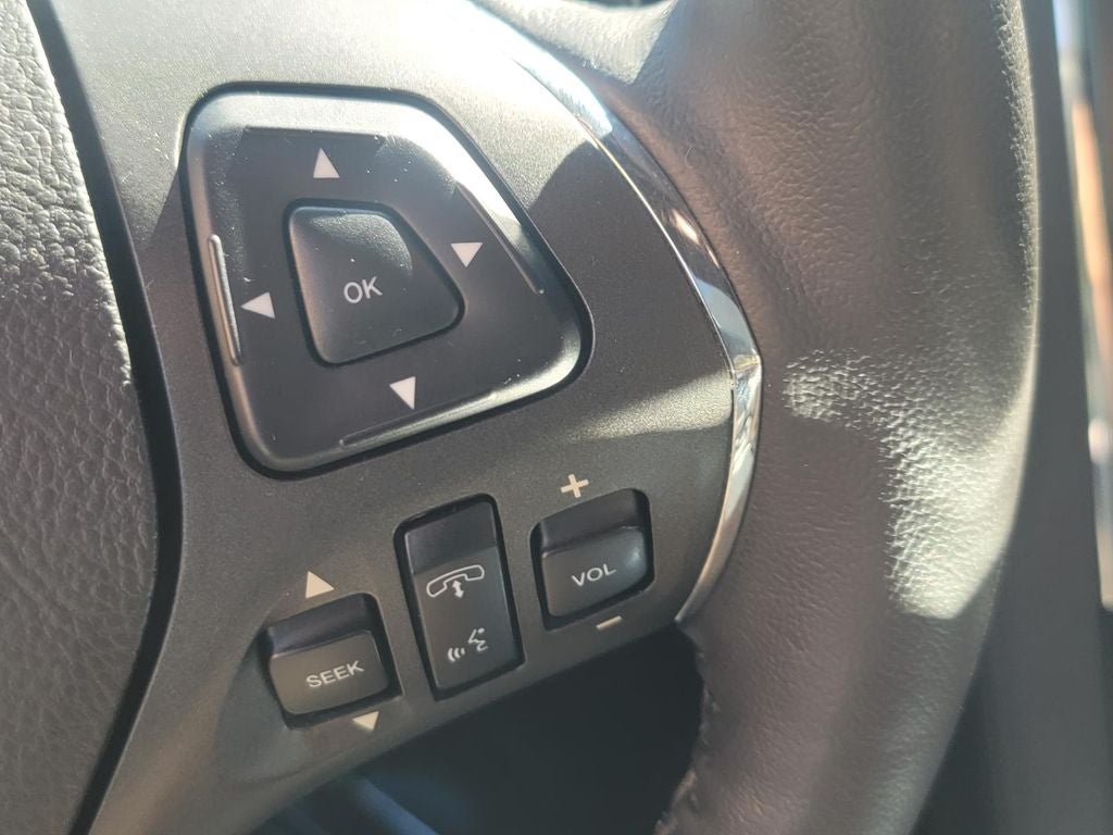 2016 Lincoln MKS Base