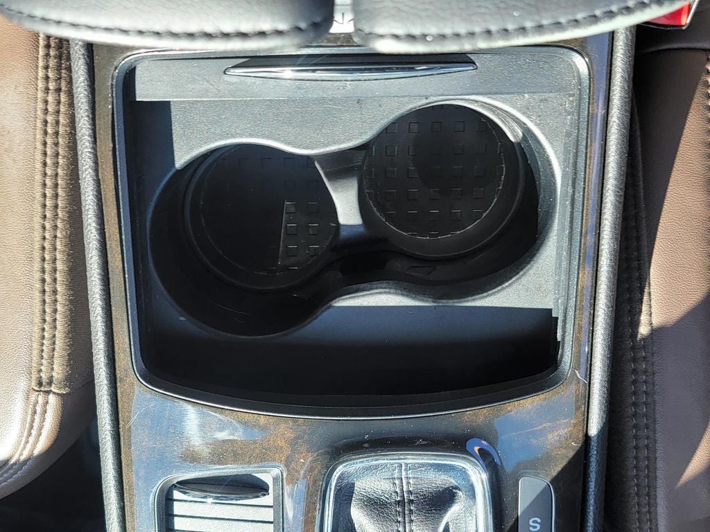 2016 Lincoln MKS Base