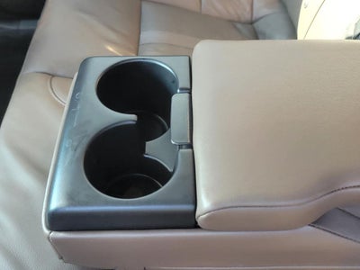 2016 Lincoln MKS Base