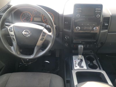 2014 Nissan Titan SV
