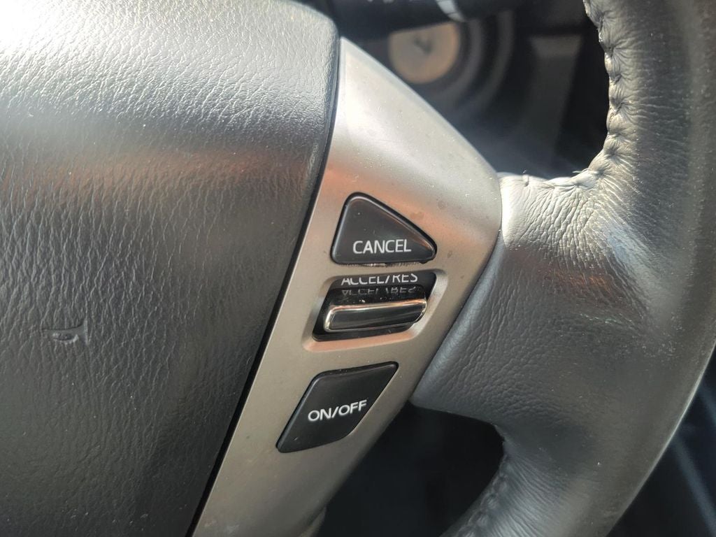 2014 Nissan Titan SV