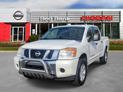 2014 Nissan Titan SV