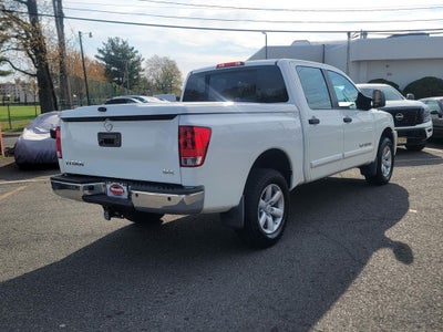2014 Nissan Titan SV