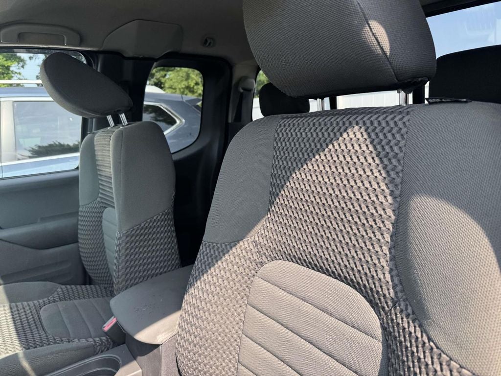 2017 Nissan Frontier SV