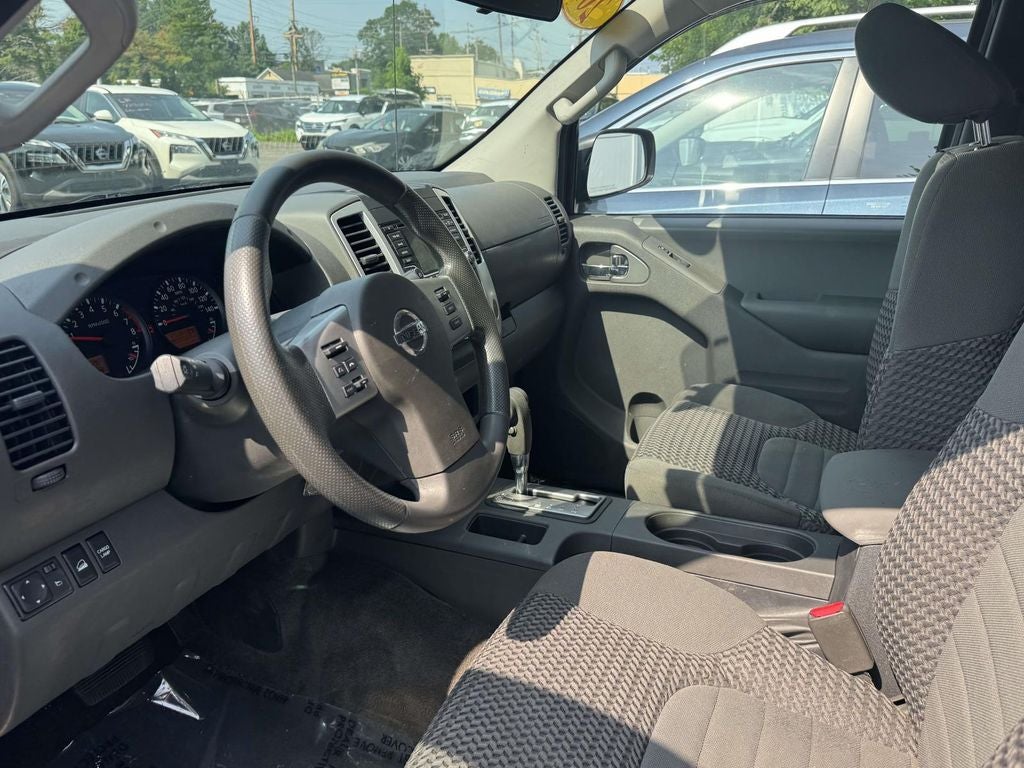 2017 Nissan Frontier SV