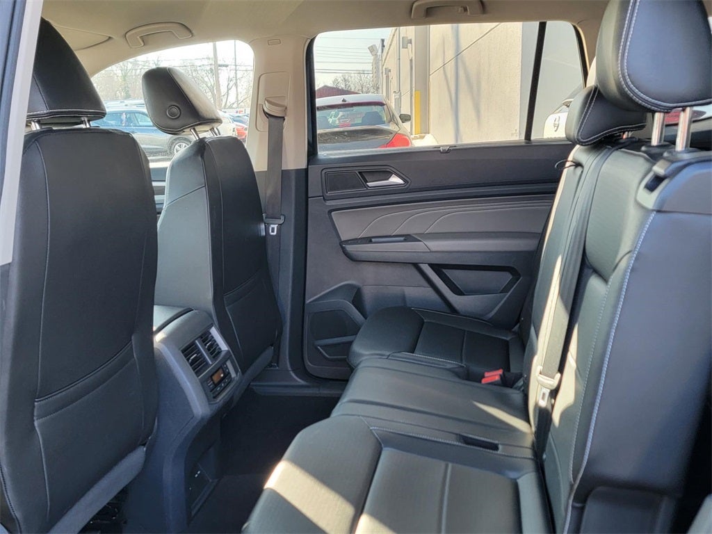 2021 Volkswagen Atlas 3.6L V6 SE w/Technology