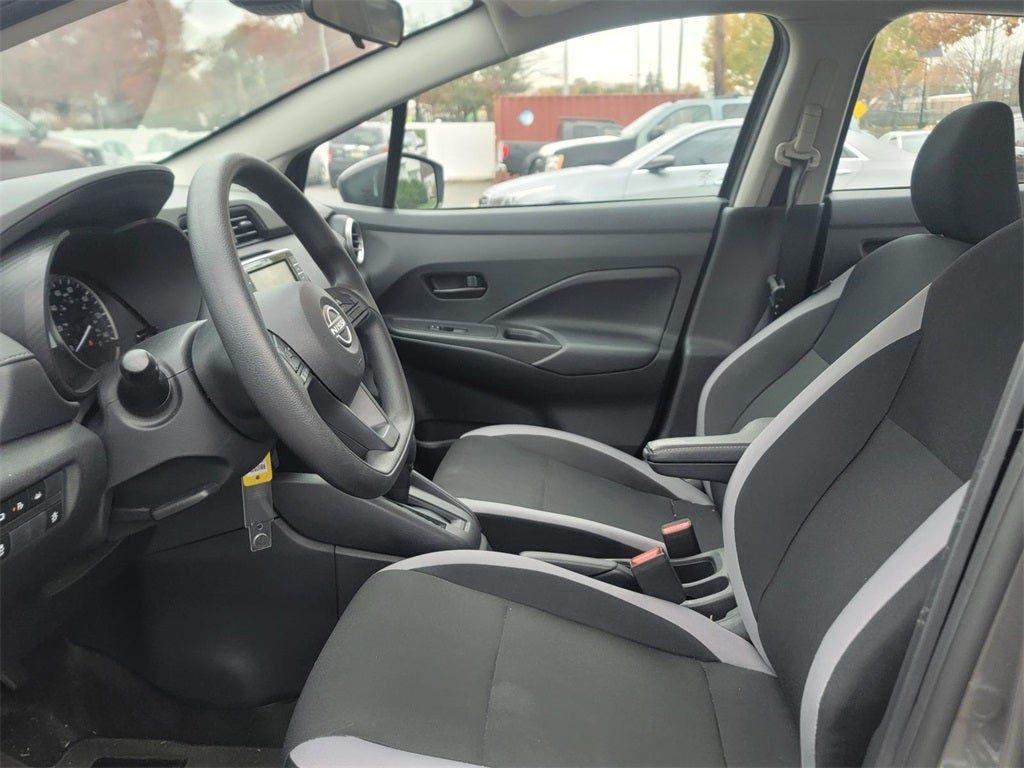 2023 Nissan Versa 1.6 SV