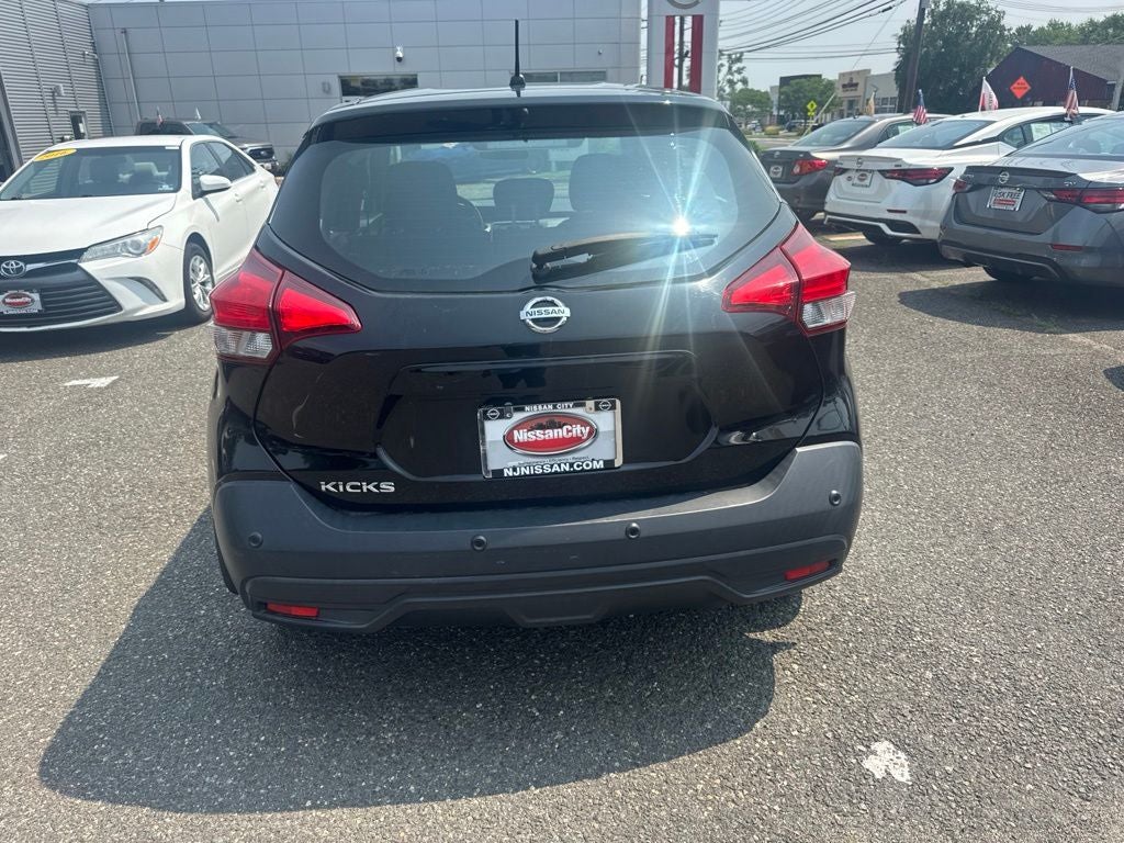 2020 Nissan Kicks S