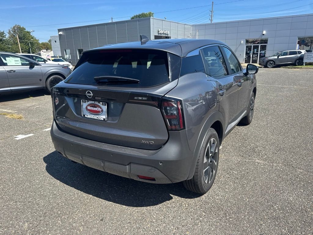 2025 Nissan Kicks SV