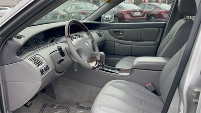 2004 Toyota Avalon Base