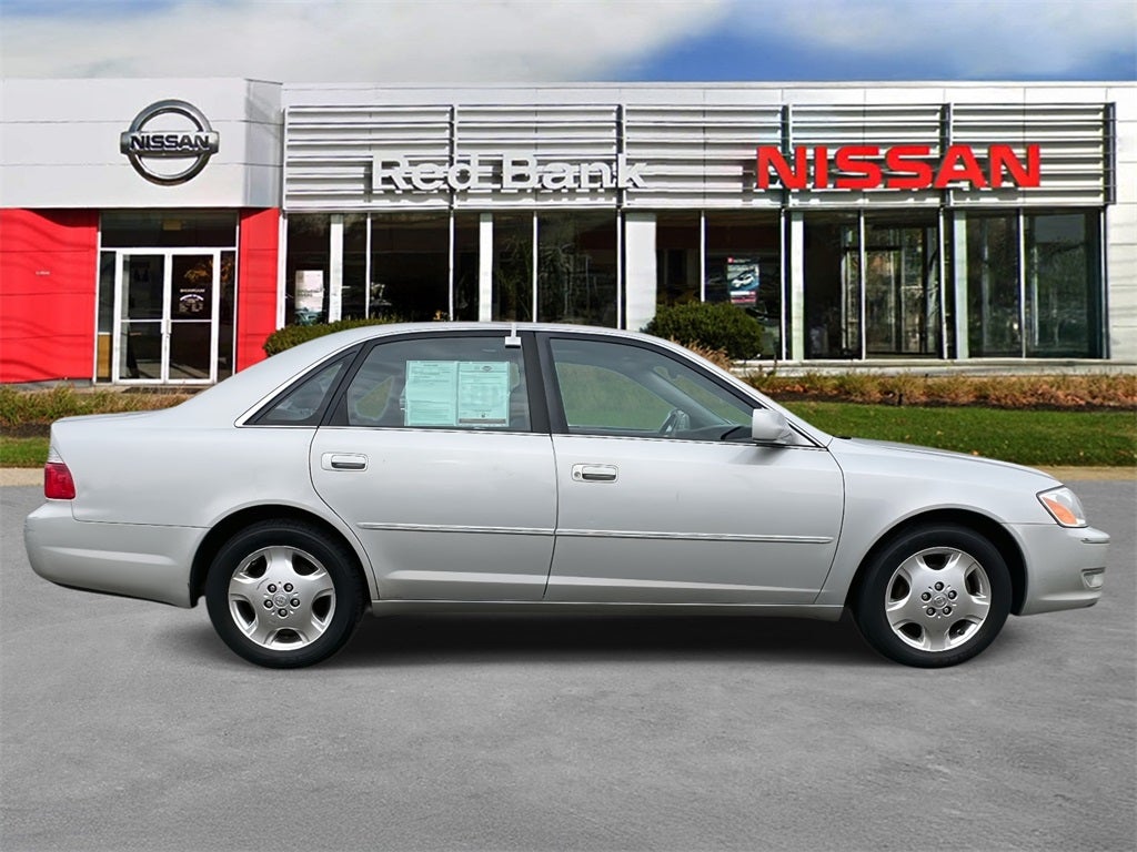 2004 Toyota Avalon Base