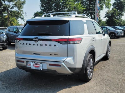 2023 Nissan Pathfinder SL