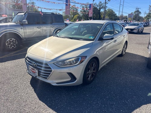 2017 Hyundai Elantra SE