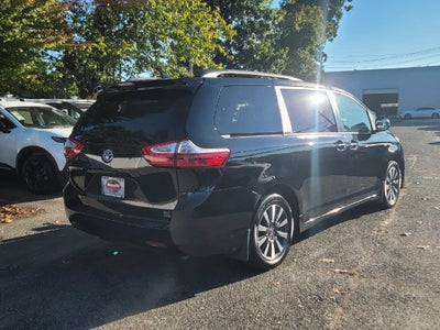 2018 Toyota Sienna XLE Premium 7 Passenger