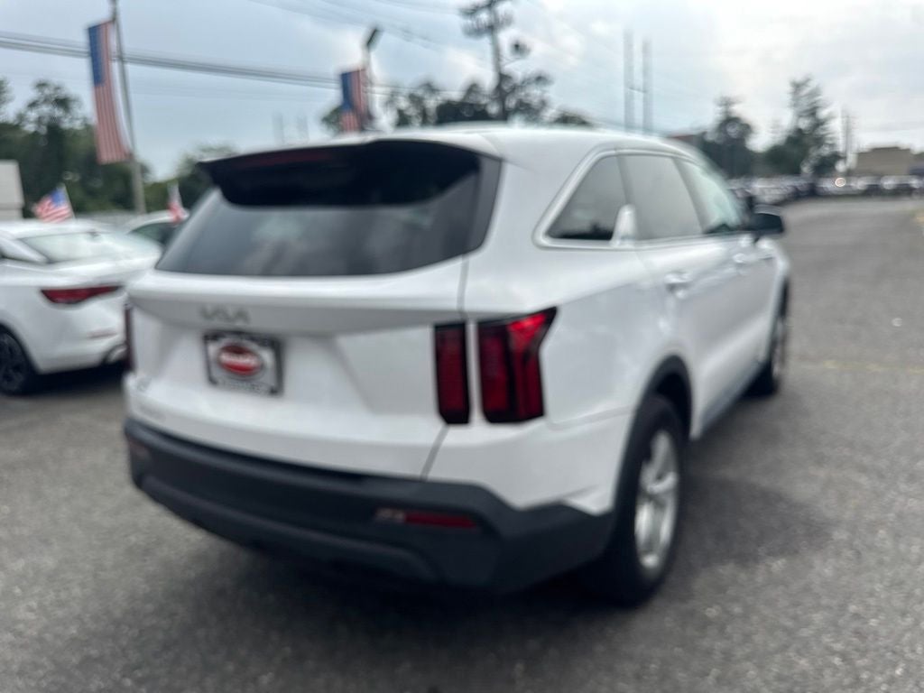 2023 Kia Sorento LX
