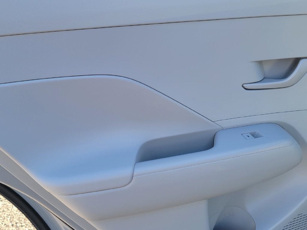 2024 Hyundai Kona SE