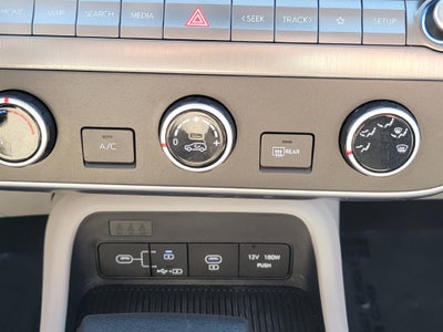 2024 Hyundai Kona SE