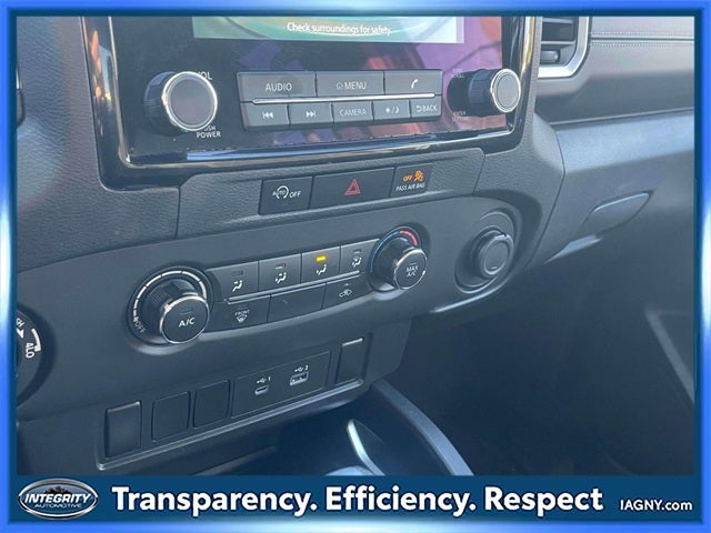 2024 Nissan Frontier SV