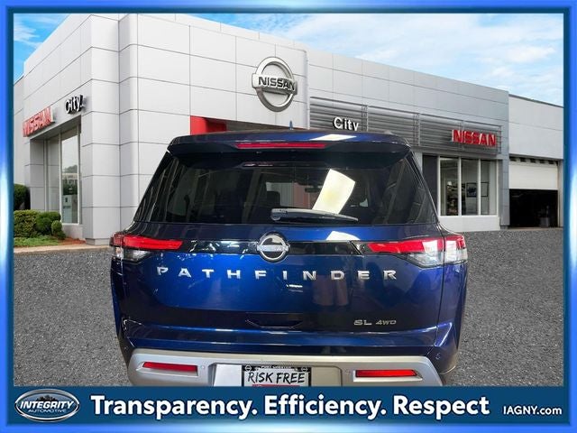 2025 Nissan Pathfinder SL