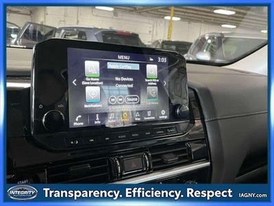 2025 Nissan Pathfinder SL