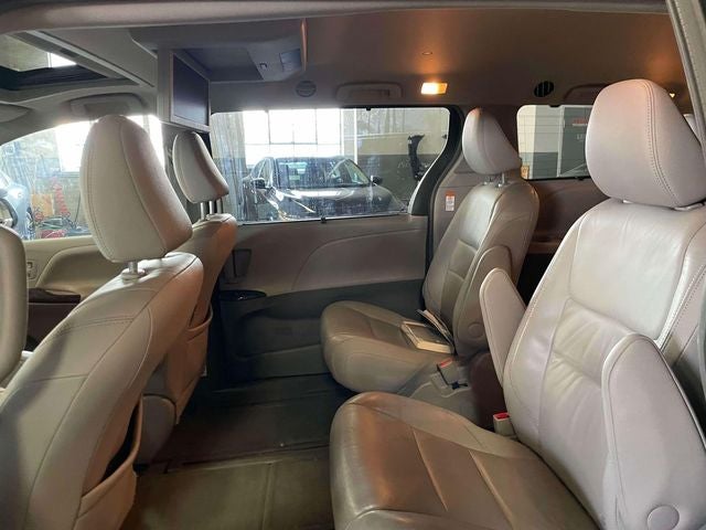 2015 Toyota Sienna XLE 7 Passenger