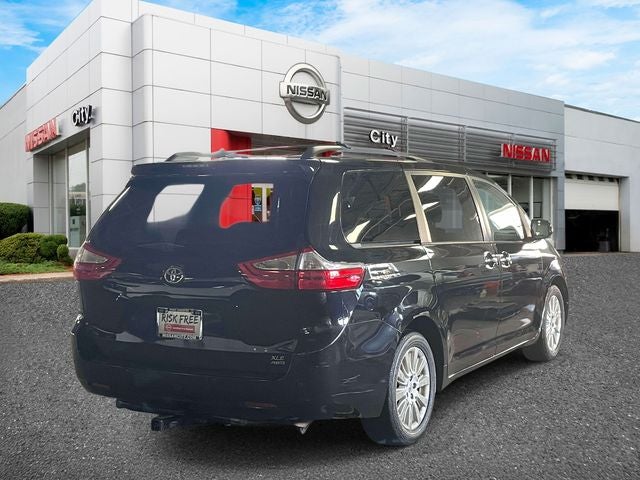 2015 Toyota Sienna XLE 7 Passenger