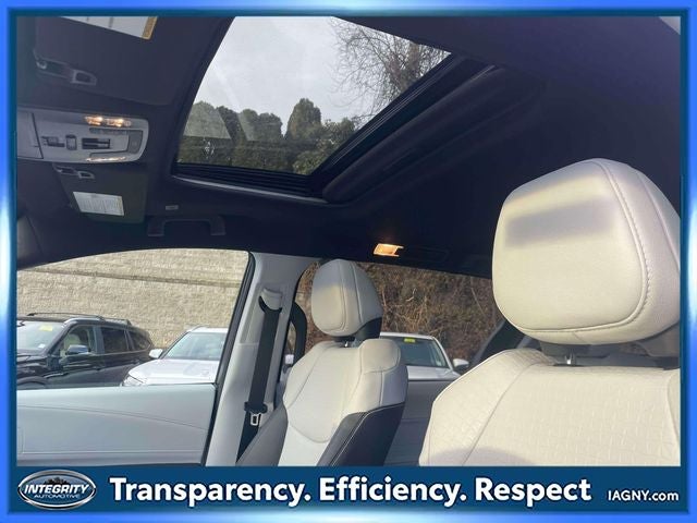 2025 Toyota Sienna XSE 7 Passenger