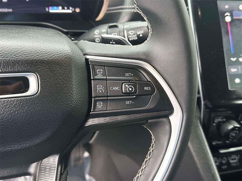 2023 Jeep Grand Cherokee L Laredo