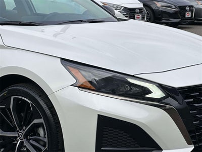 2025 Nissan Altima SR