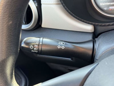 2022 Nissan Versa 1.6 SV