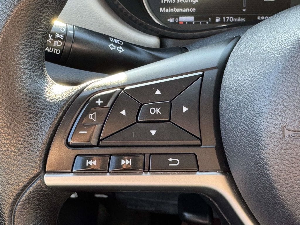 2022 Nissan Versa 1.6 SV
