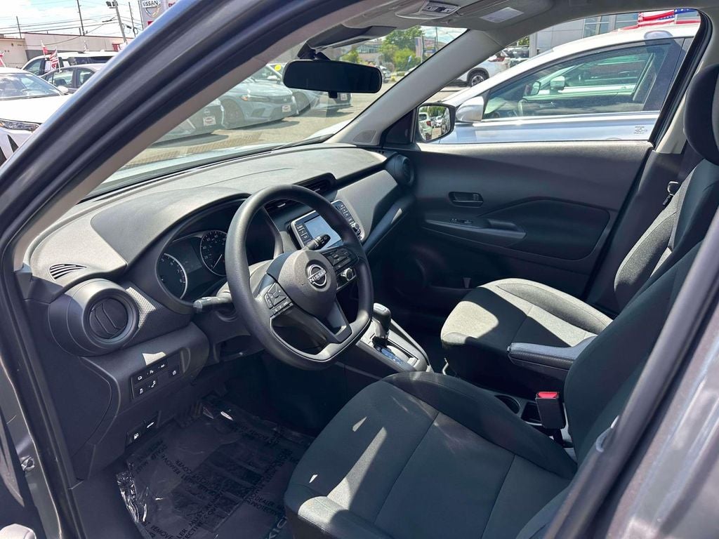 2024 Nissan Kicks S