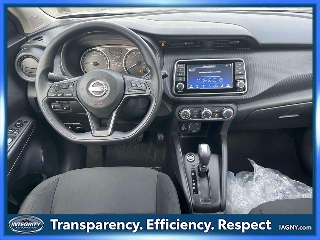 2025 Nissan Kicks Play S CERTIFIED