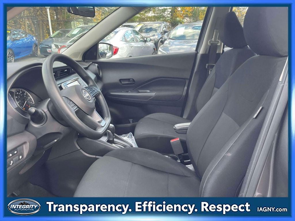 2025 Nissan Kicks Play S CERTIFIED