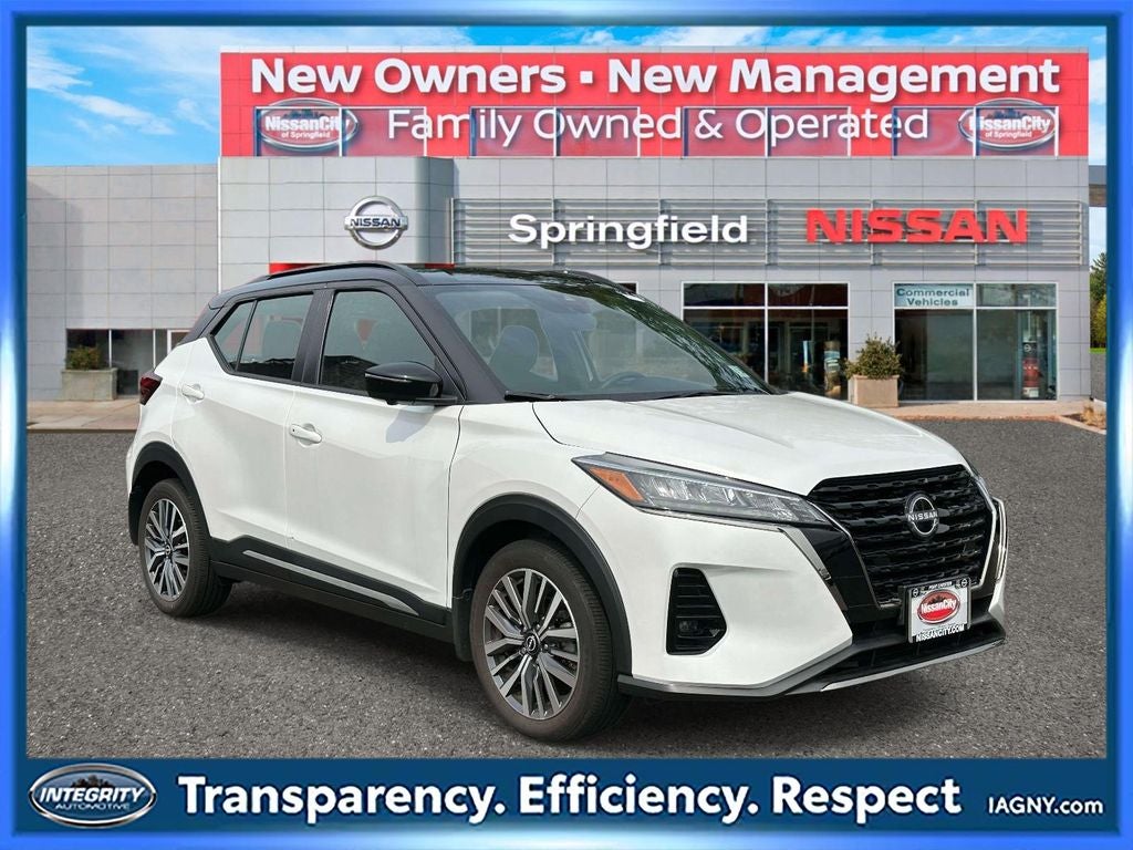 2023 Nissan Kicks SR