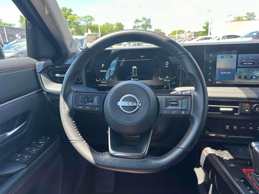 2025 Nissan Kicks SR