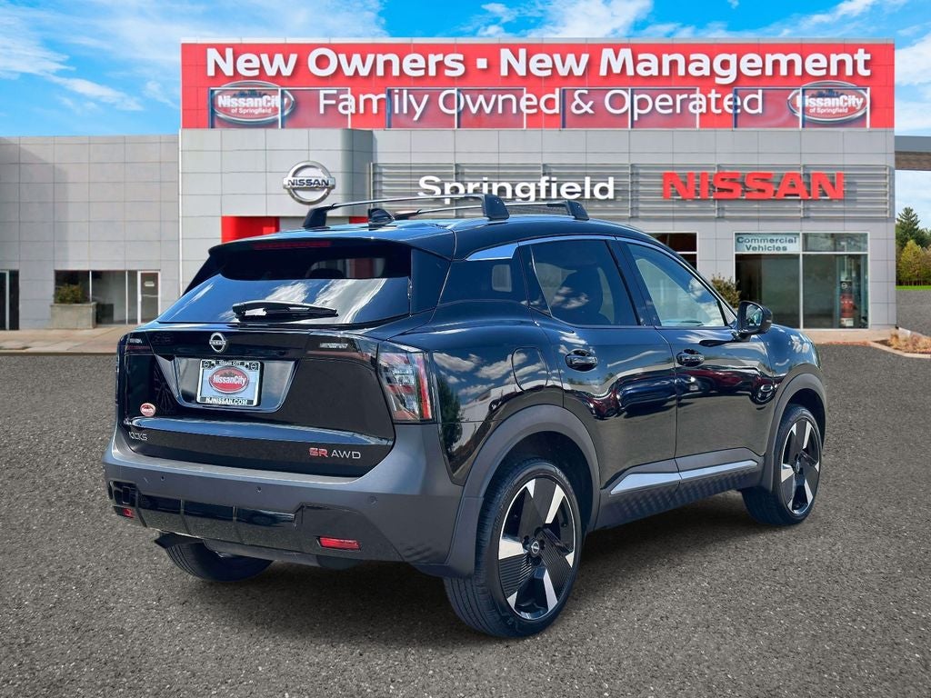 2025 Nissan Kicks SR