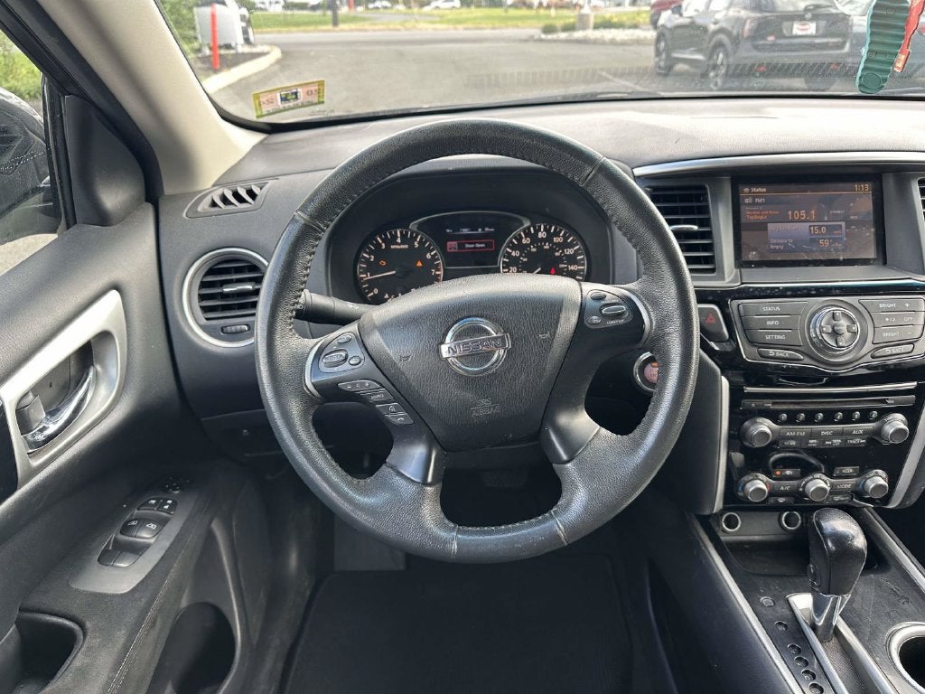 2015 Nissan Pathfinder SV
