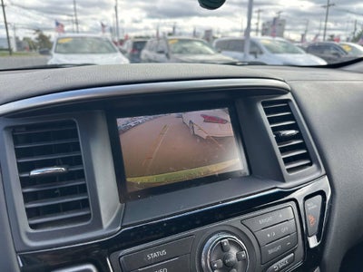 2015 Nissan Pathfinder SV