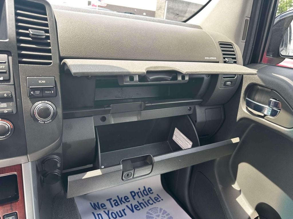 2008 Nissan Pathfinder LE