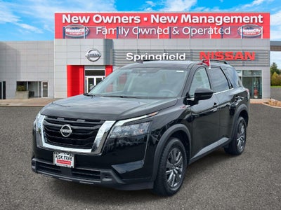 2025 Nissan Pathfinder SV