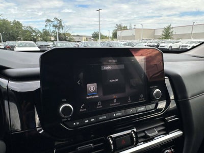 2025 Nissan Pathfinder SV