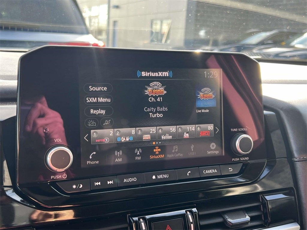 2024 Nissan Pathfinder SV