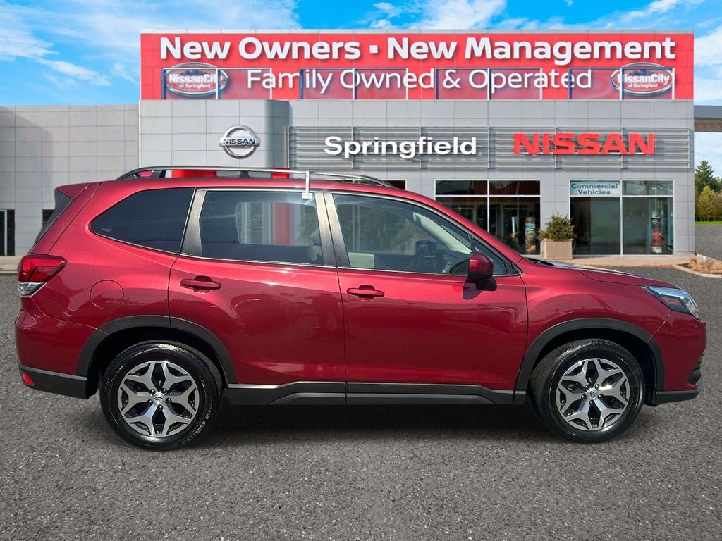 2023 Subaru Forester Premium