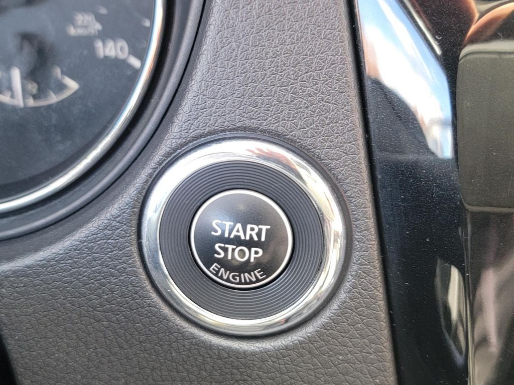 2022 Nissan Rogue Sport SV CERTIFIED