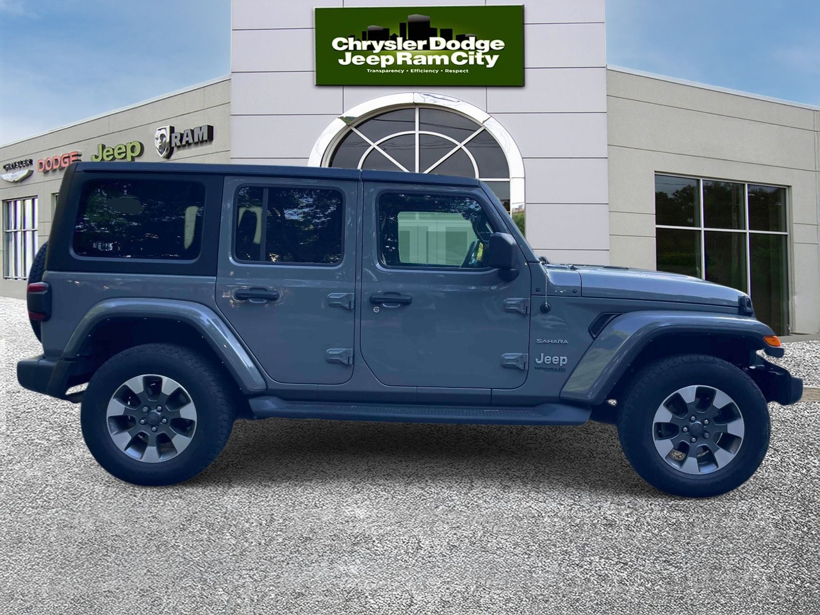 2022 Jeep Wrangler Unlimited Sahara 4x4